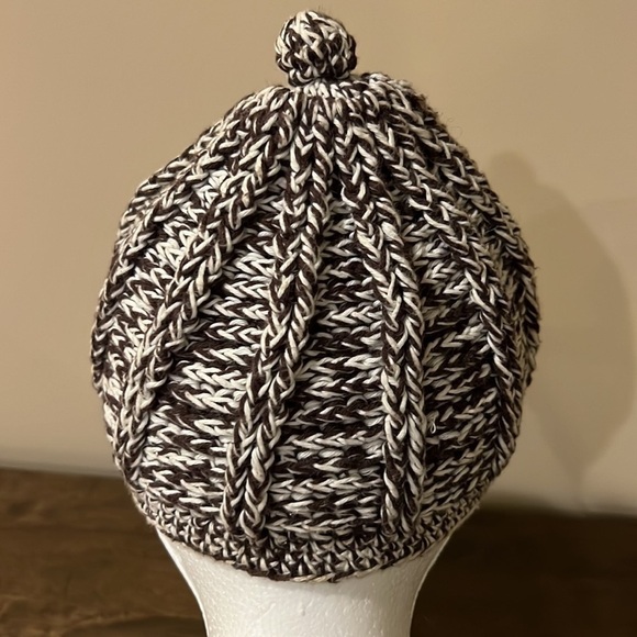 Roots Winter Tomboy Hat - Picture 3 of 9